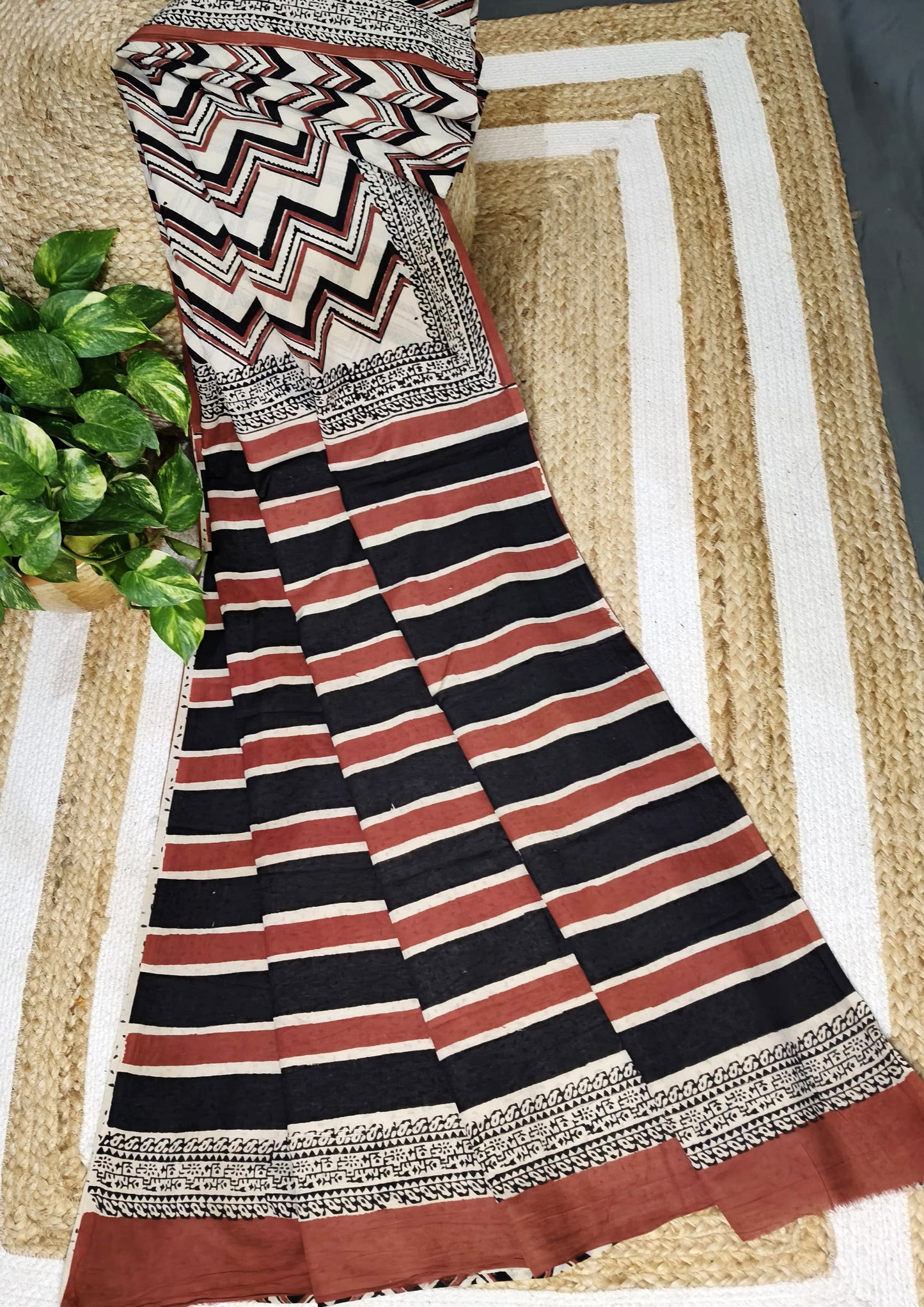 Bagru- Handblock print Cotton Saree- Cream Red2