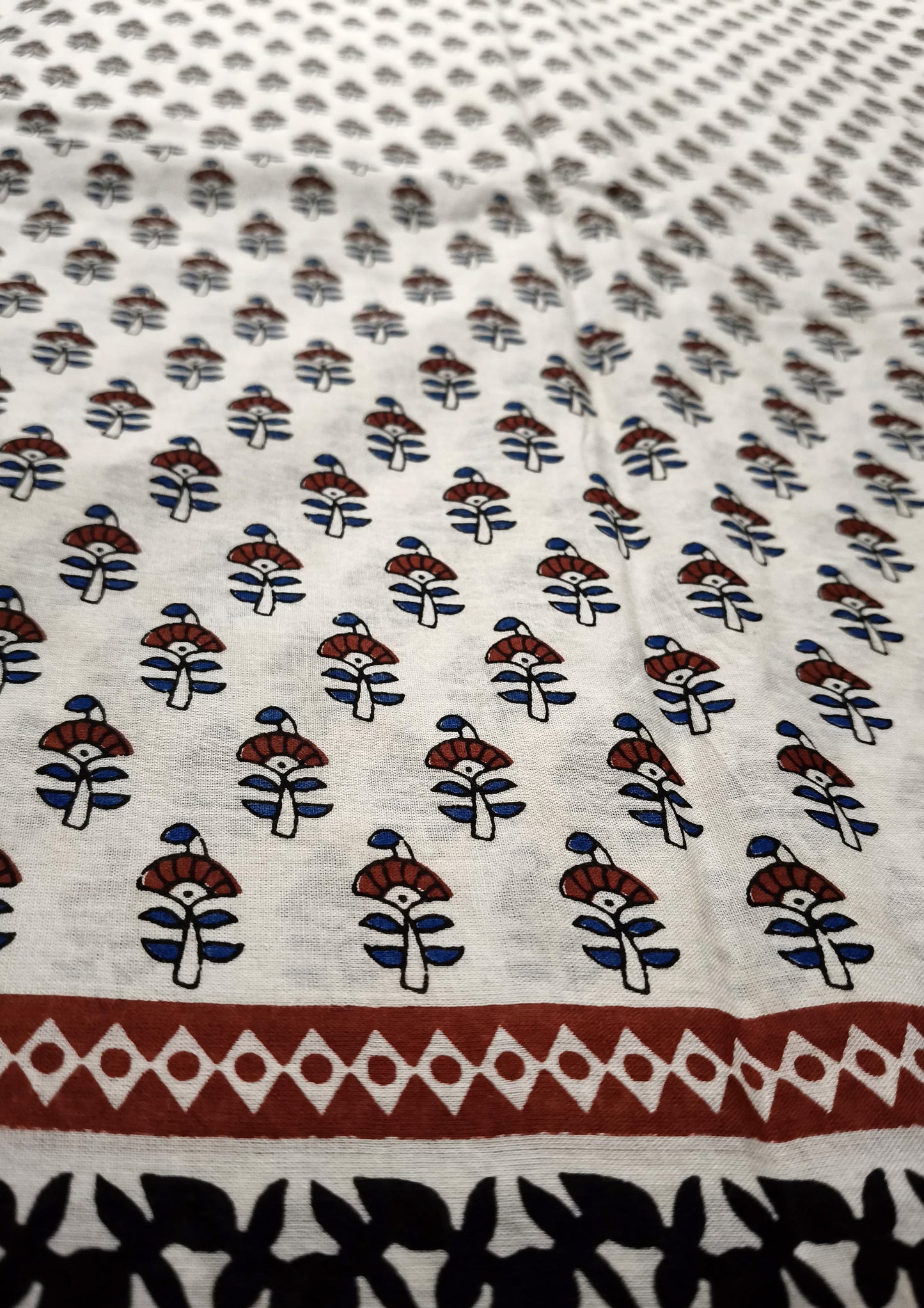 Bagru- Handblock print Cotton Saree- Cream Red1