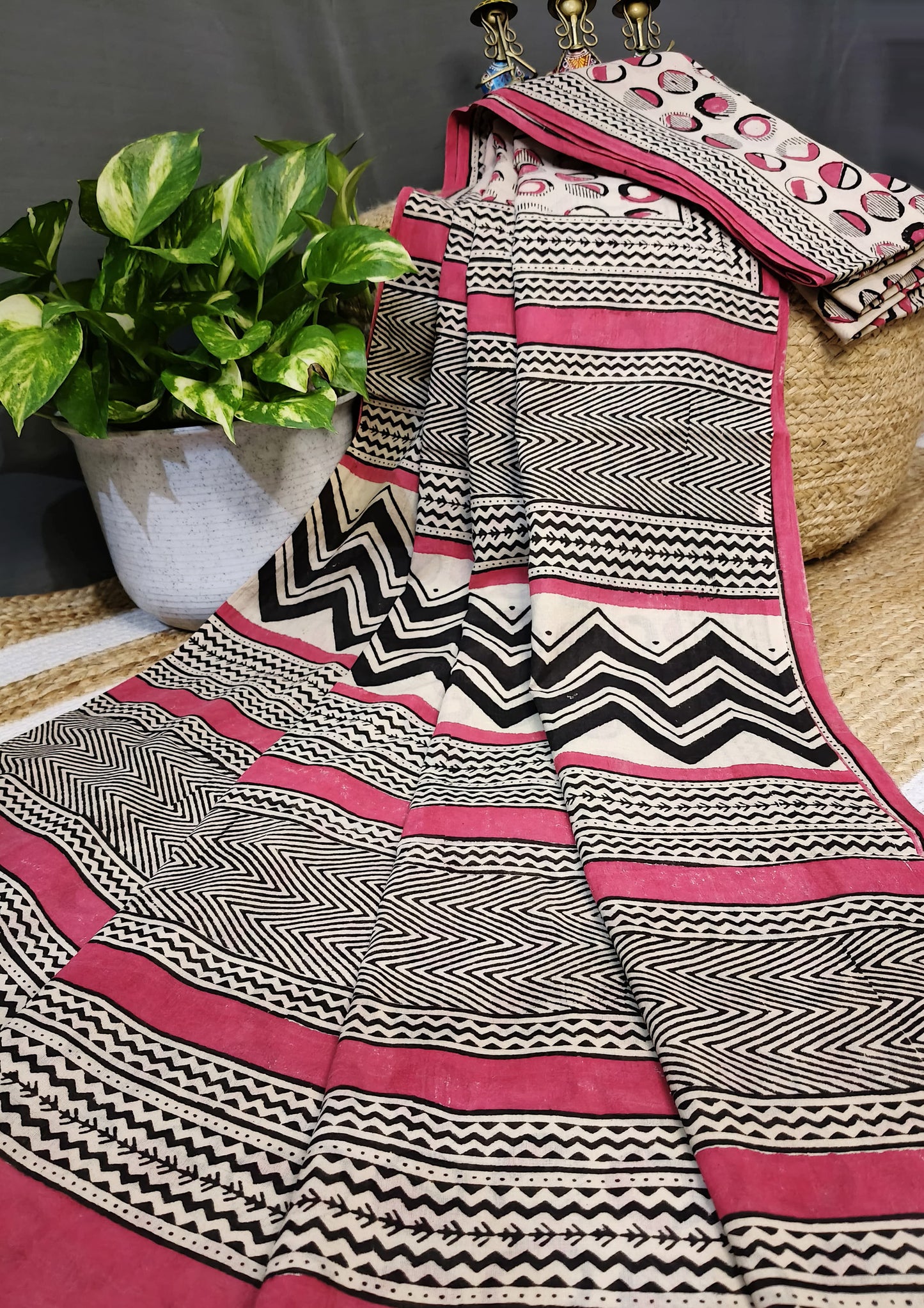 Bagru Handblock Print Cotton Mulmul Saree- Red 2