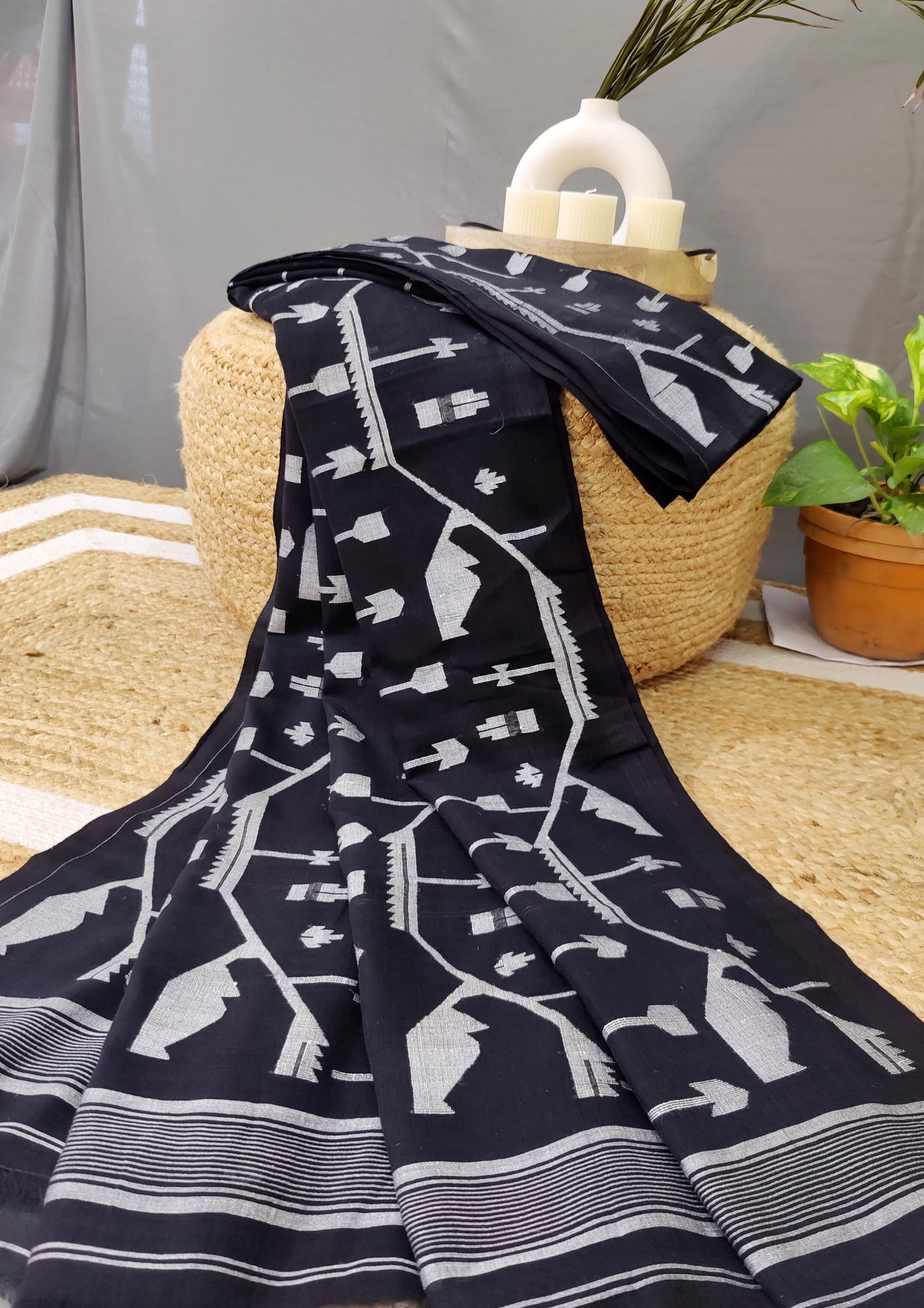 Cotton Jamdani Chir Buti Saree- Black