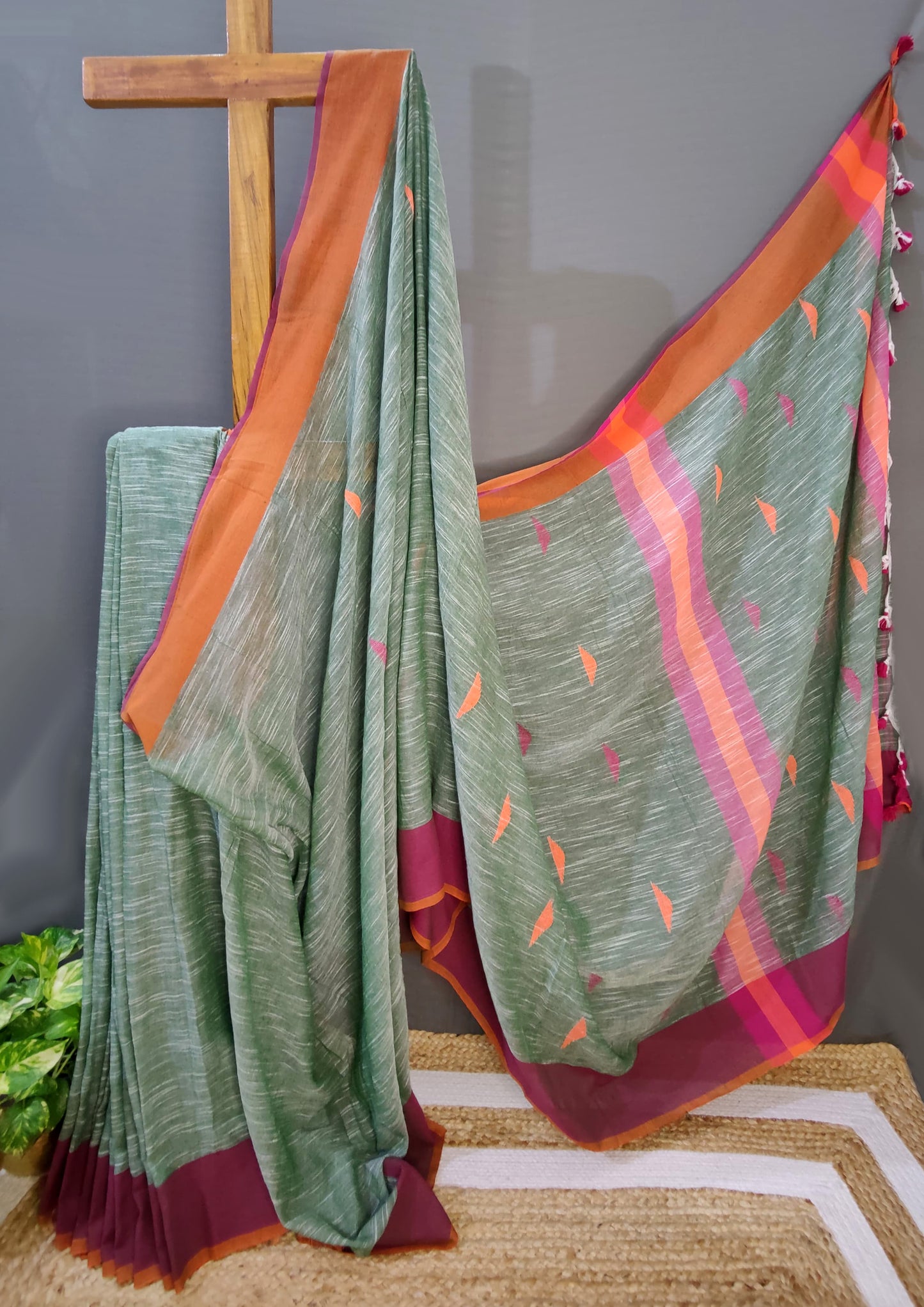 Khadi Linen Saree- Green