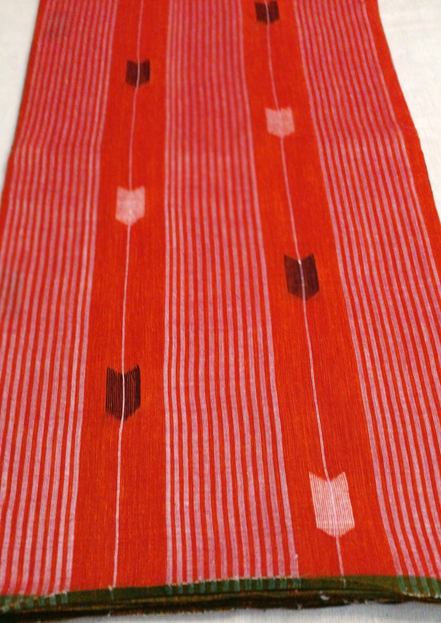 Cotton Jamdani Arrow Buti Saree- Orange