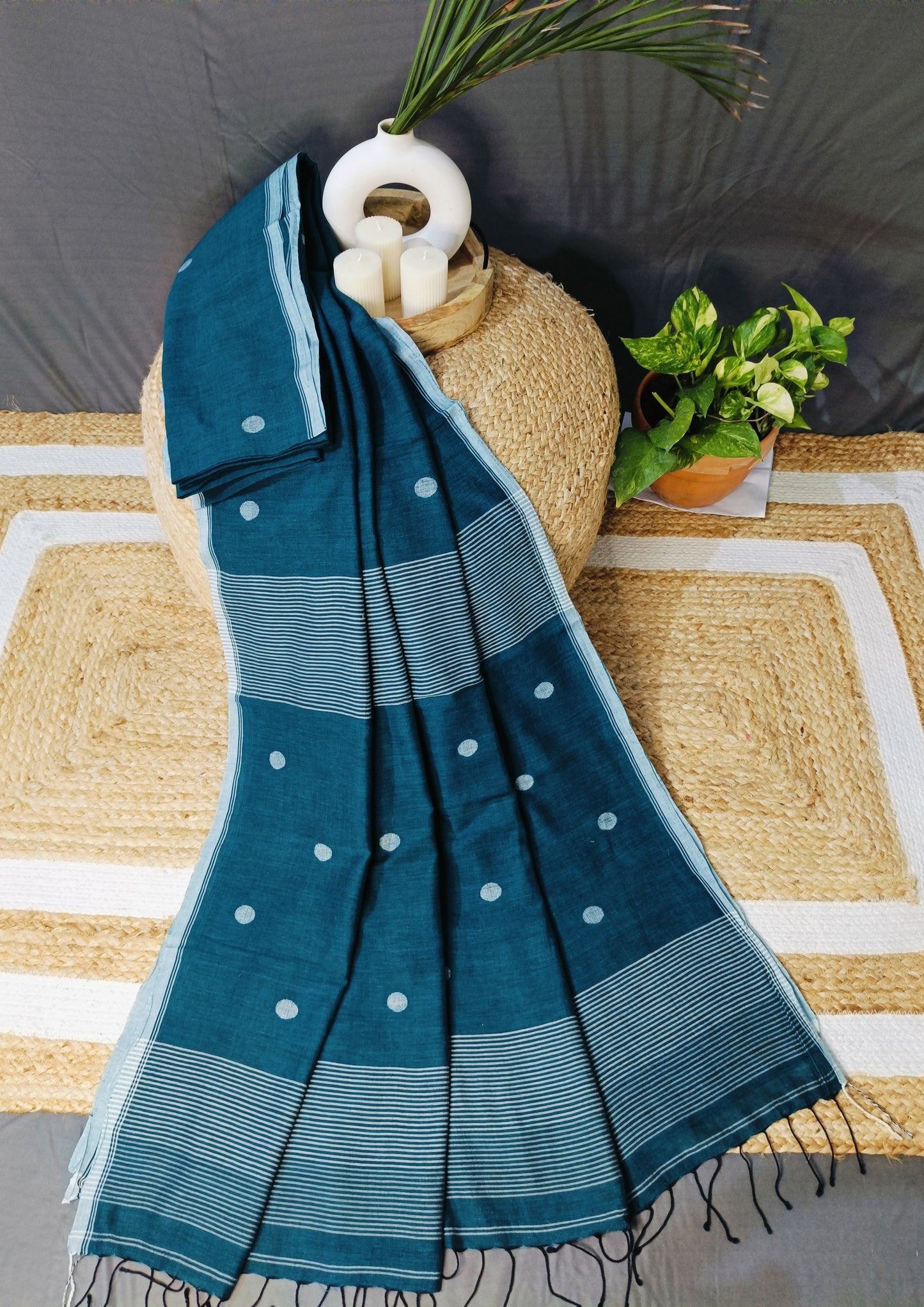 Cotton Jamdani Polka Buti Saree- Teal