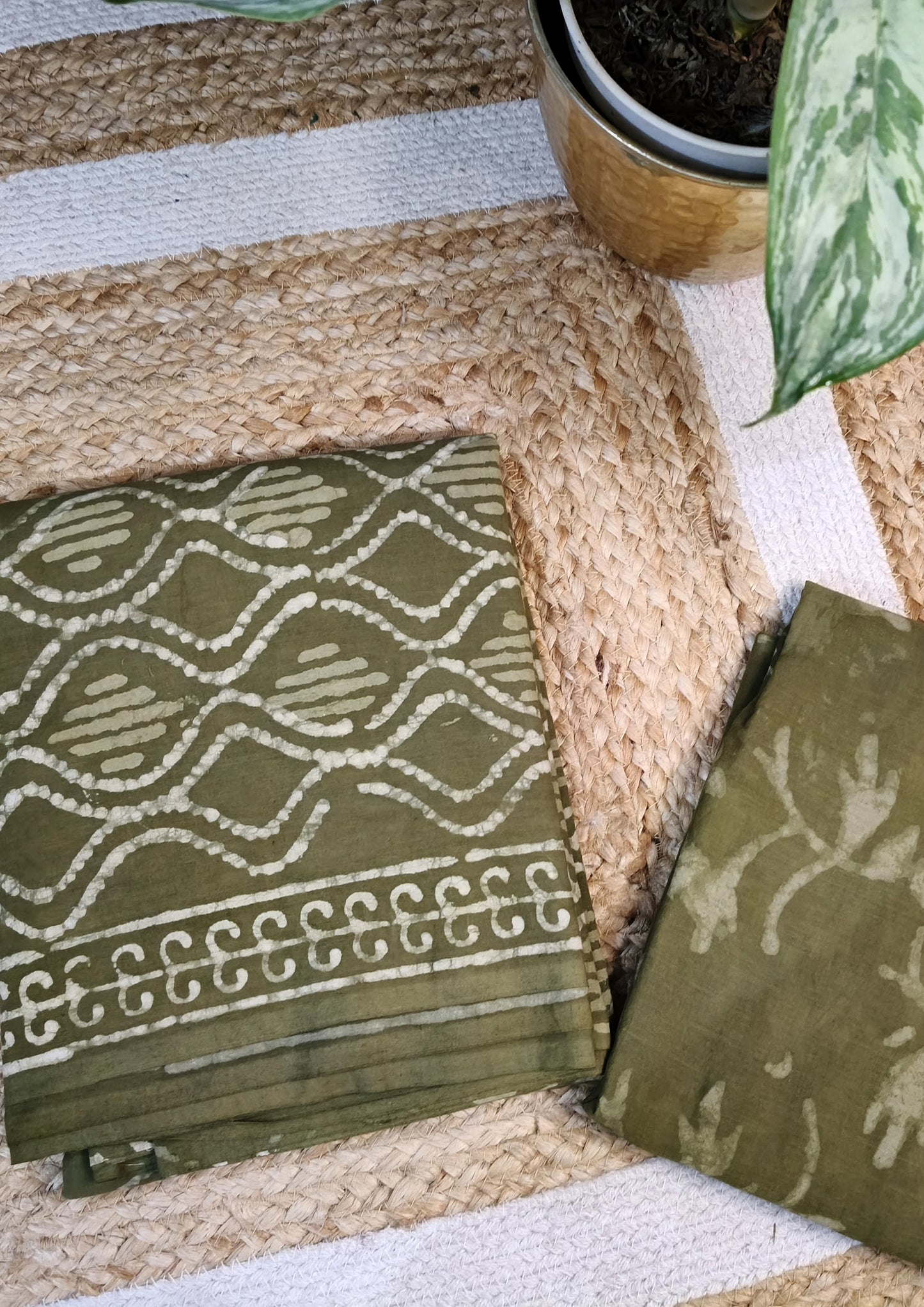 Dabu Handblock Print Suit D1- Mehndi Green