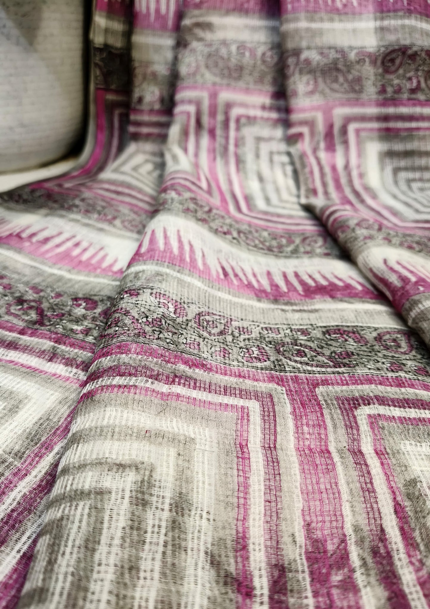 Bagru Handblock Print Kota Doria Sarees- Grey Pink Foliage