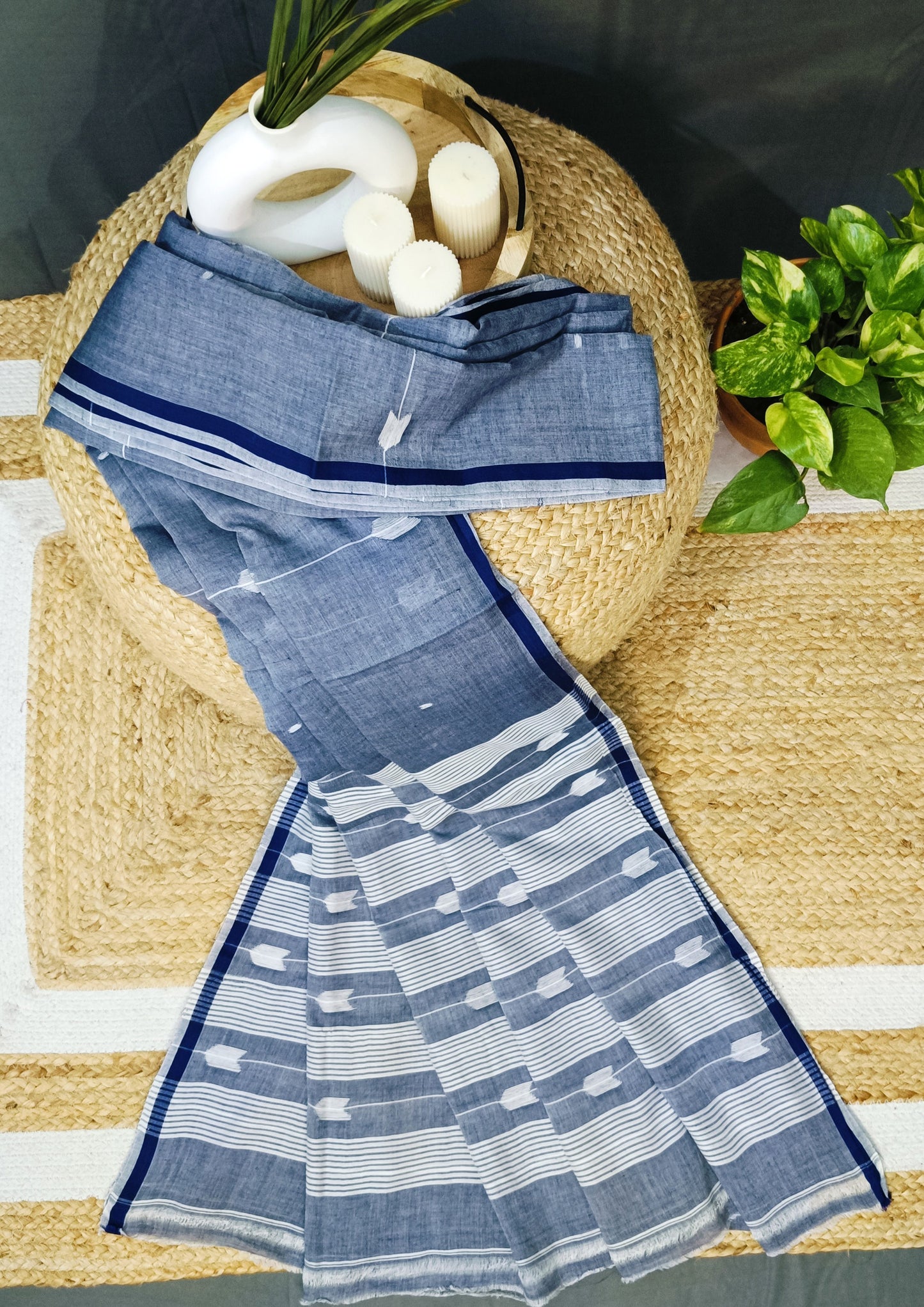 Cotton Jamdani Arrow Buti Saree - Denim blue