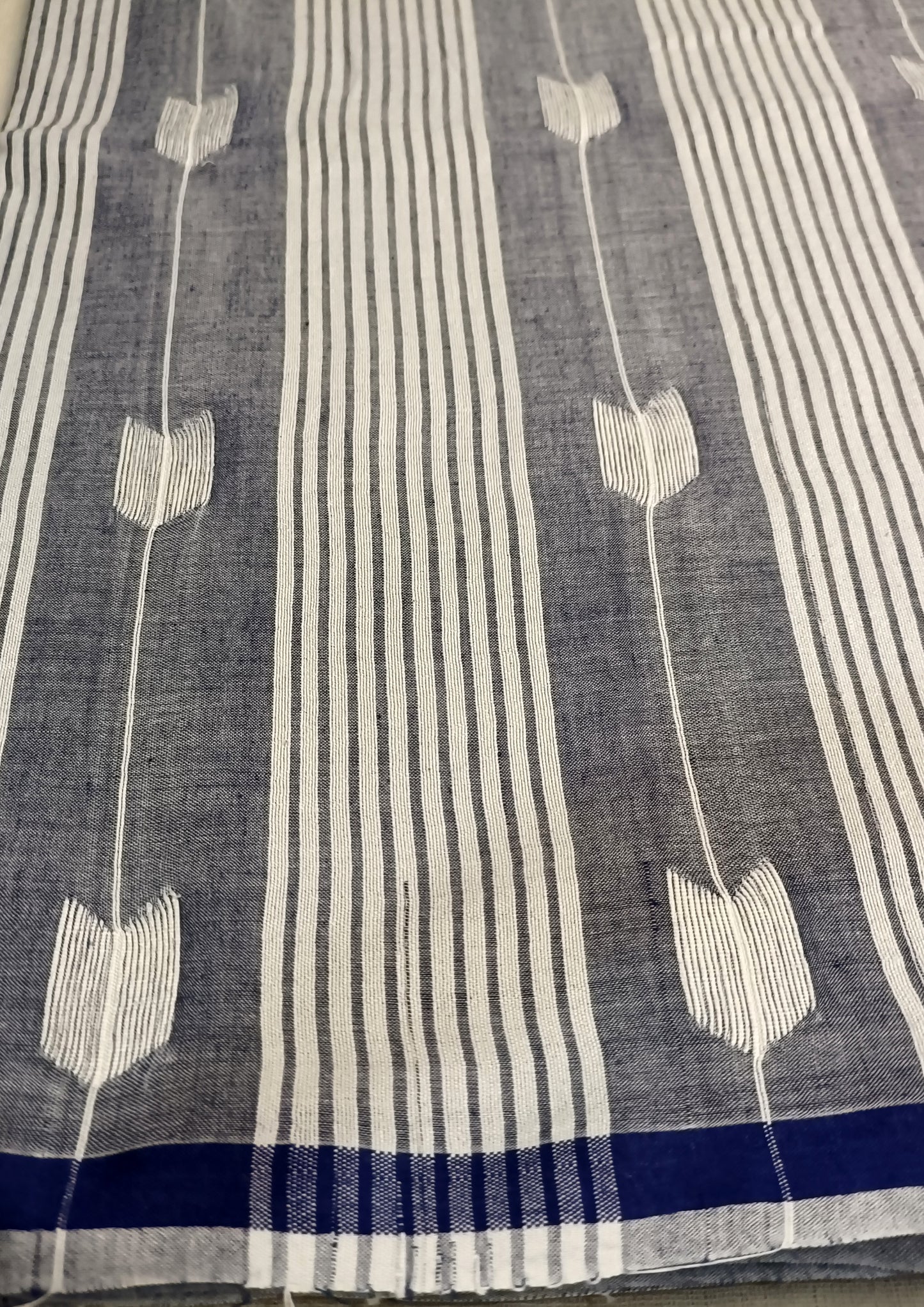 Cotton Jamdani Arrow Buti Saree - Denim blue