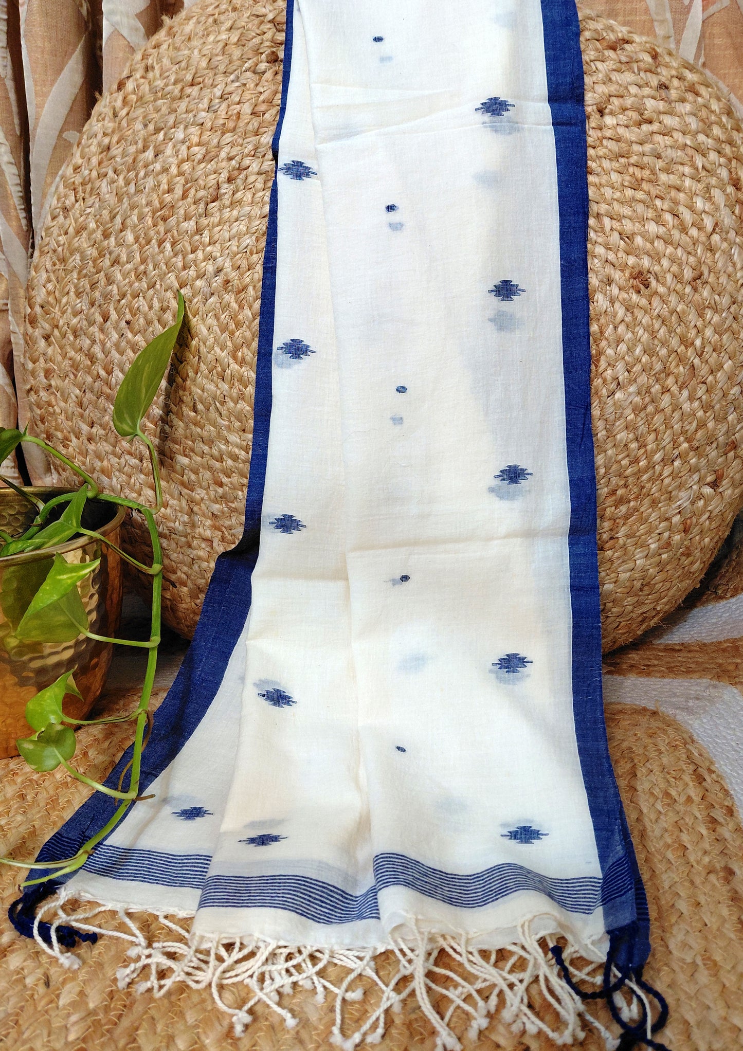 Jamdani Stole- White HJ33