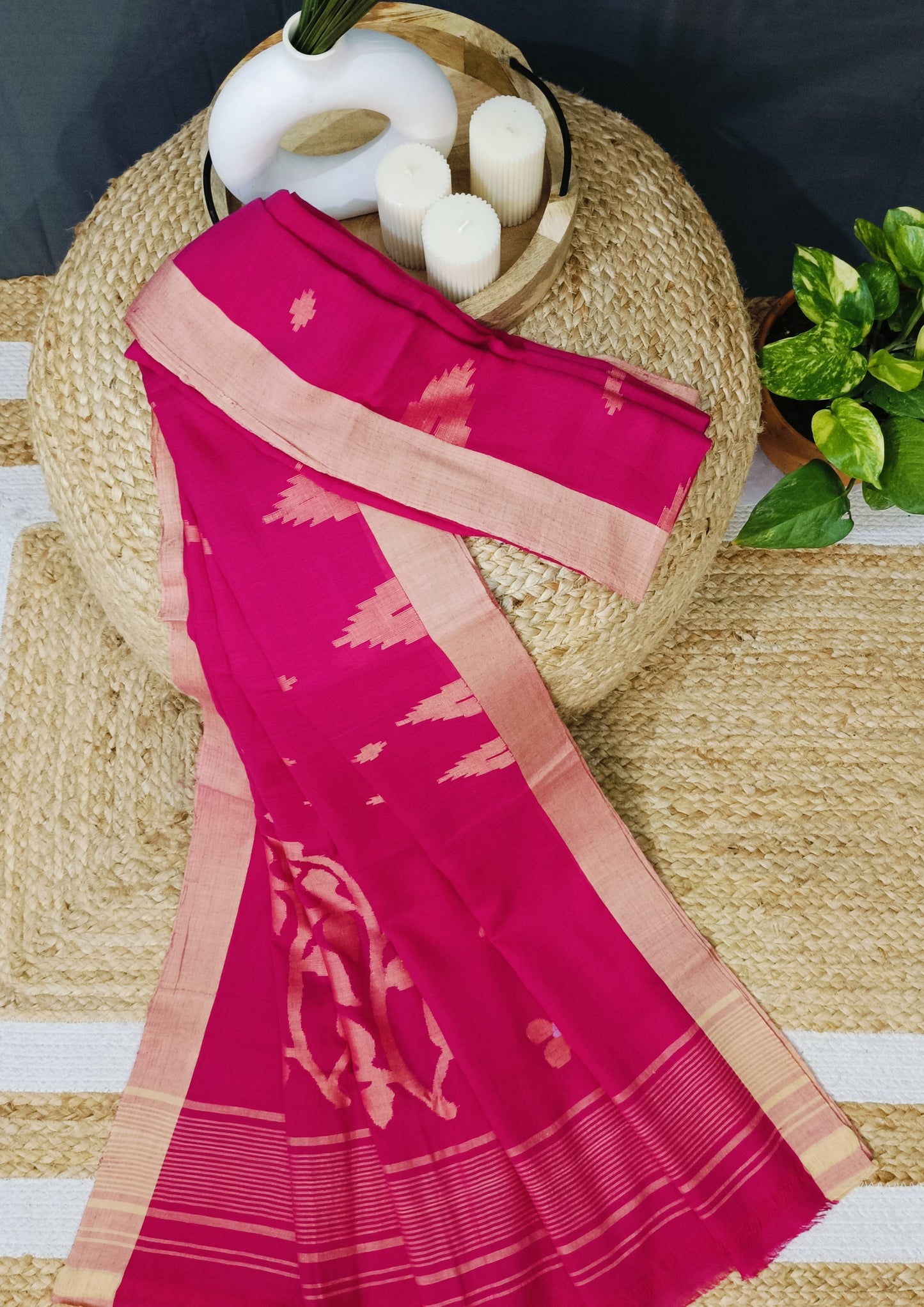 Cotton Jamdani Phool Buti Saree- Pink