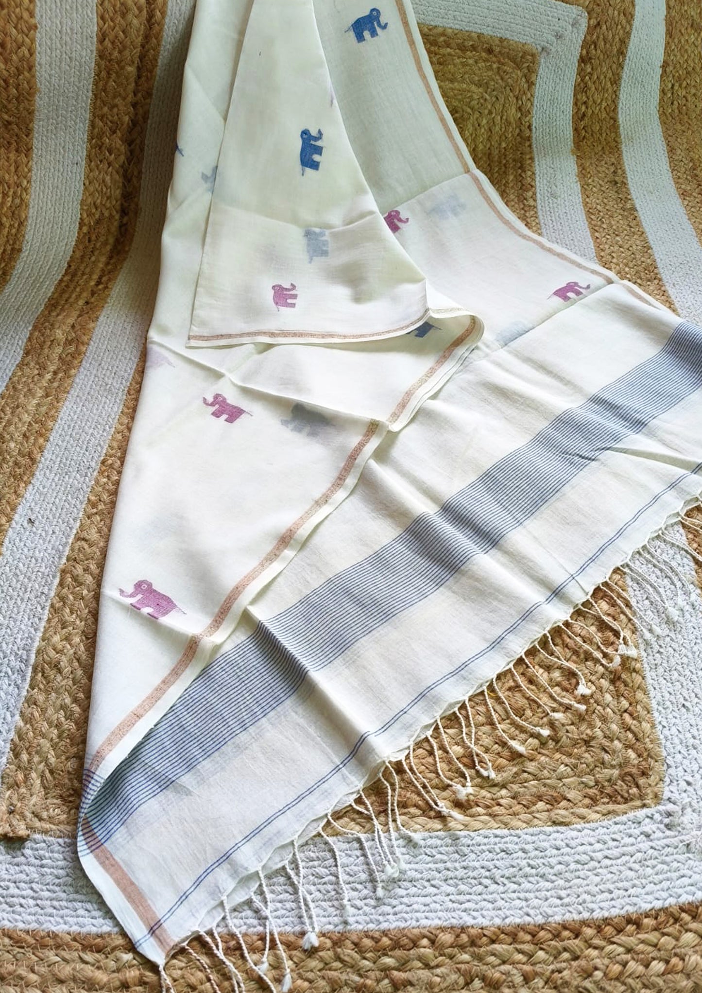 Jamdani Stole - Hathi - White w2