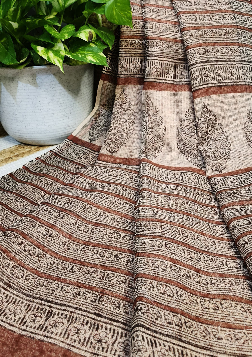 Bagru Handblock Print Kota Doria Saree- Red Flowers - Wefta