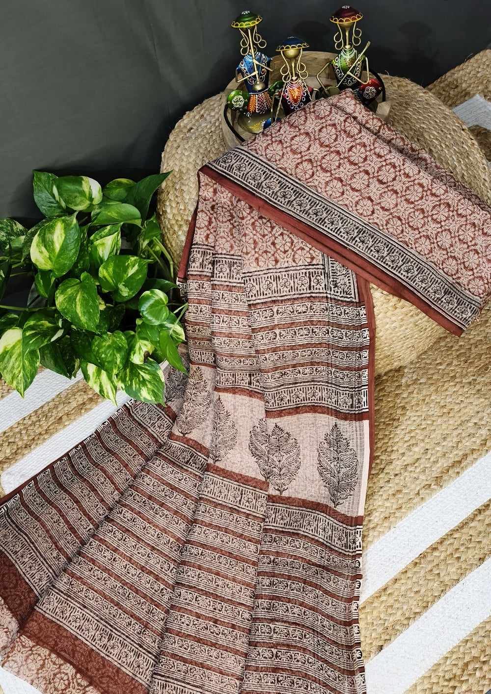 Bagru Handblock Print Kota Doria Saree- Red Flowers - Wefta