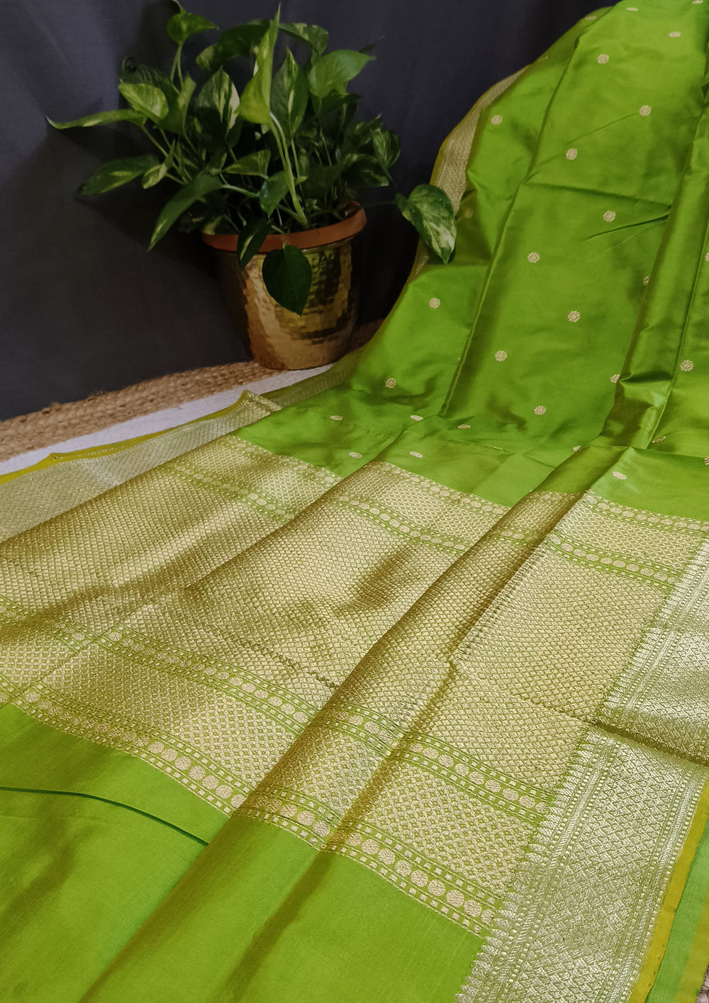 Banarasi Silk Saree 01 - Green - Wefta