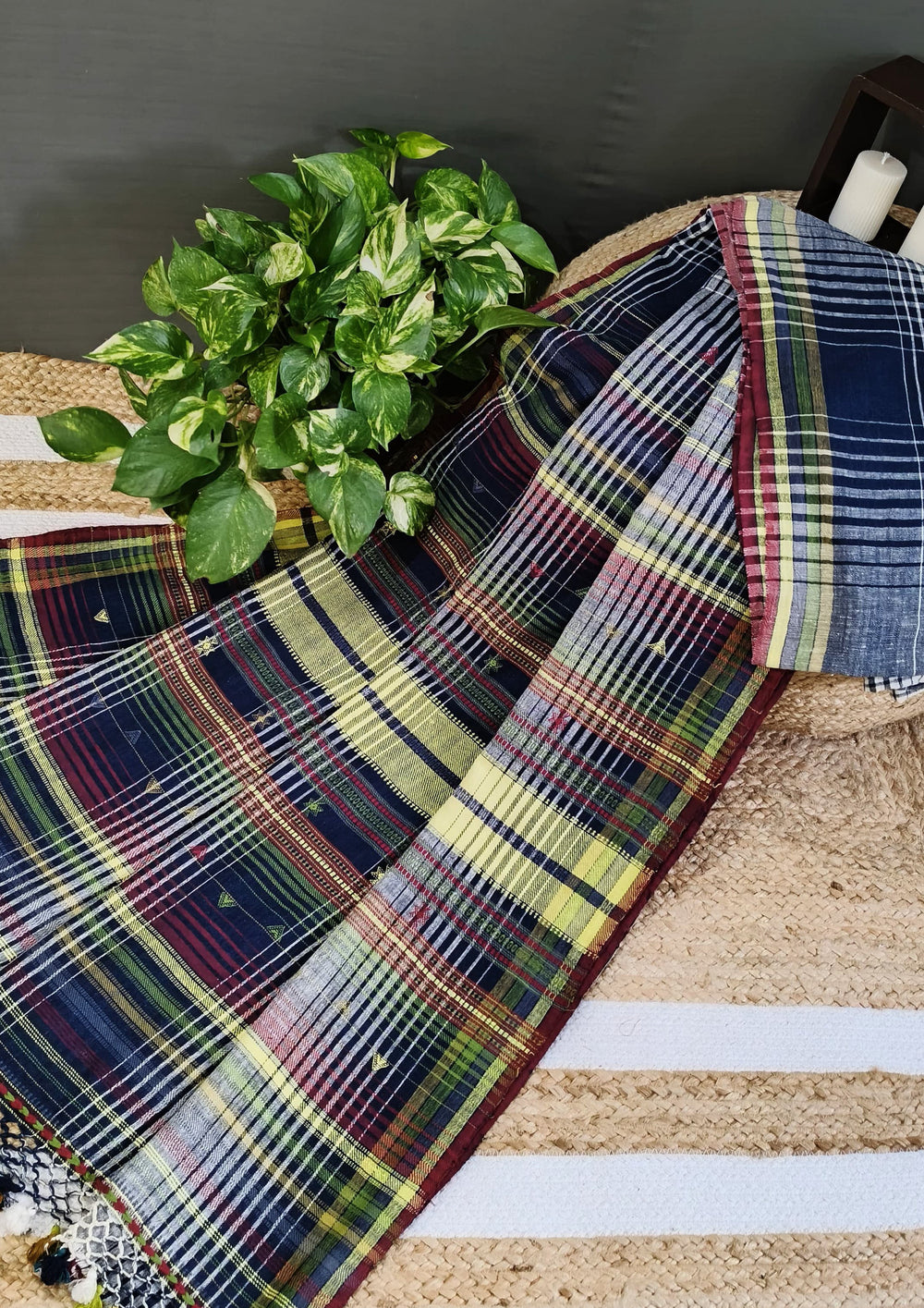 Bhujodi Kala Cotton Saree (Kutchi) - 4KC Navy Checks - Wefta