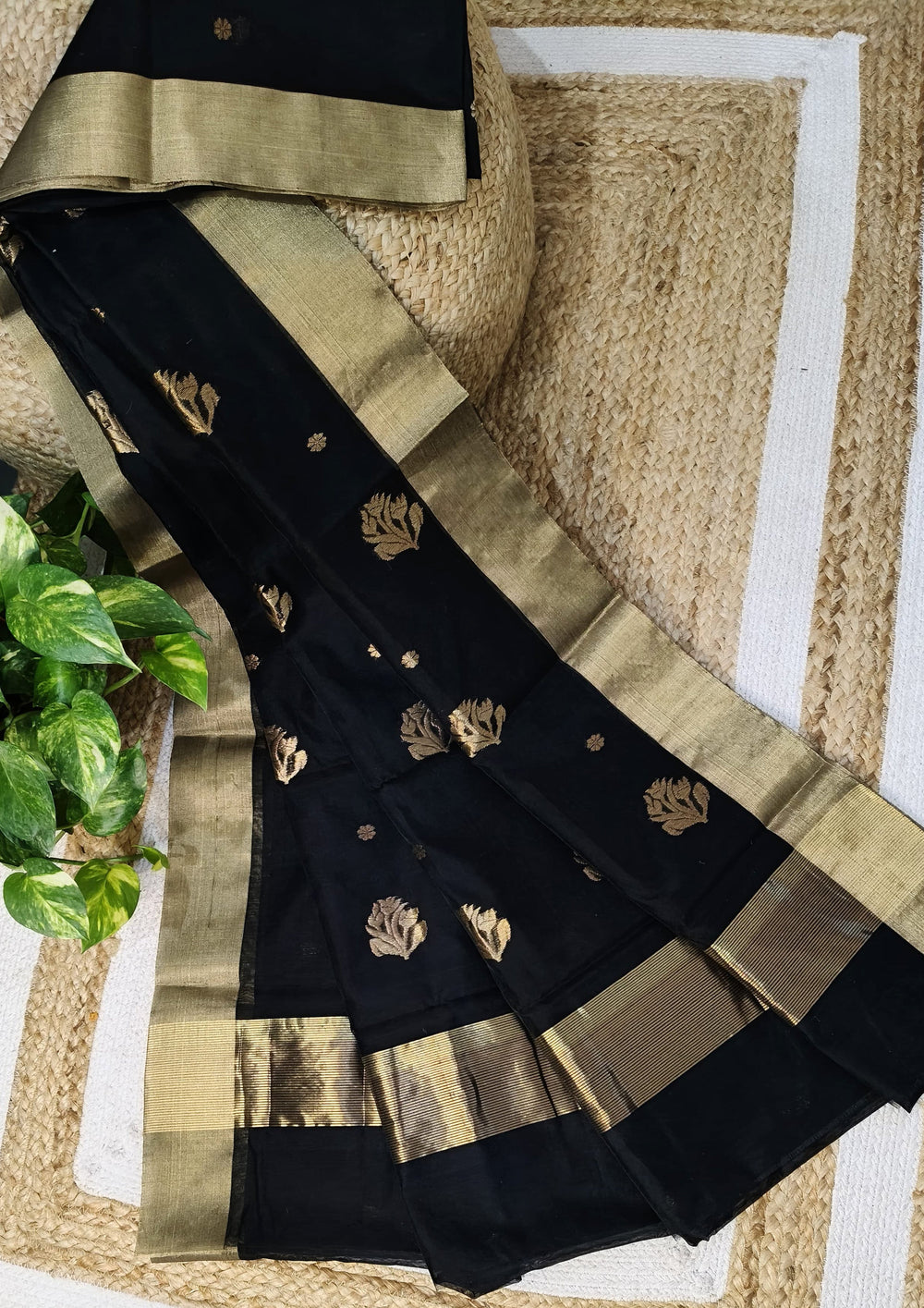 Chanderi Silk Saree - Bda phool buti - Black - Wefta