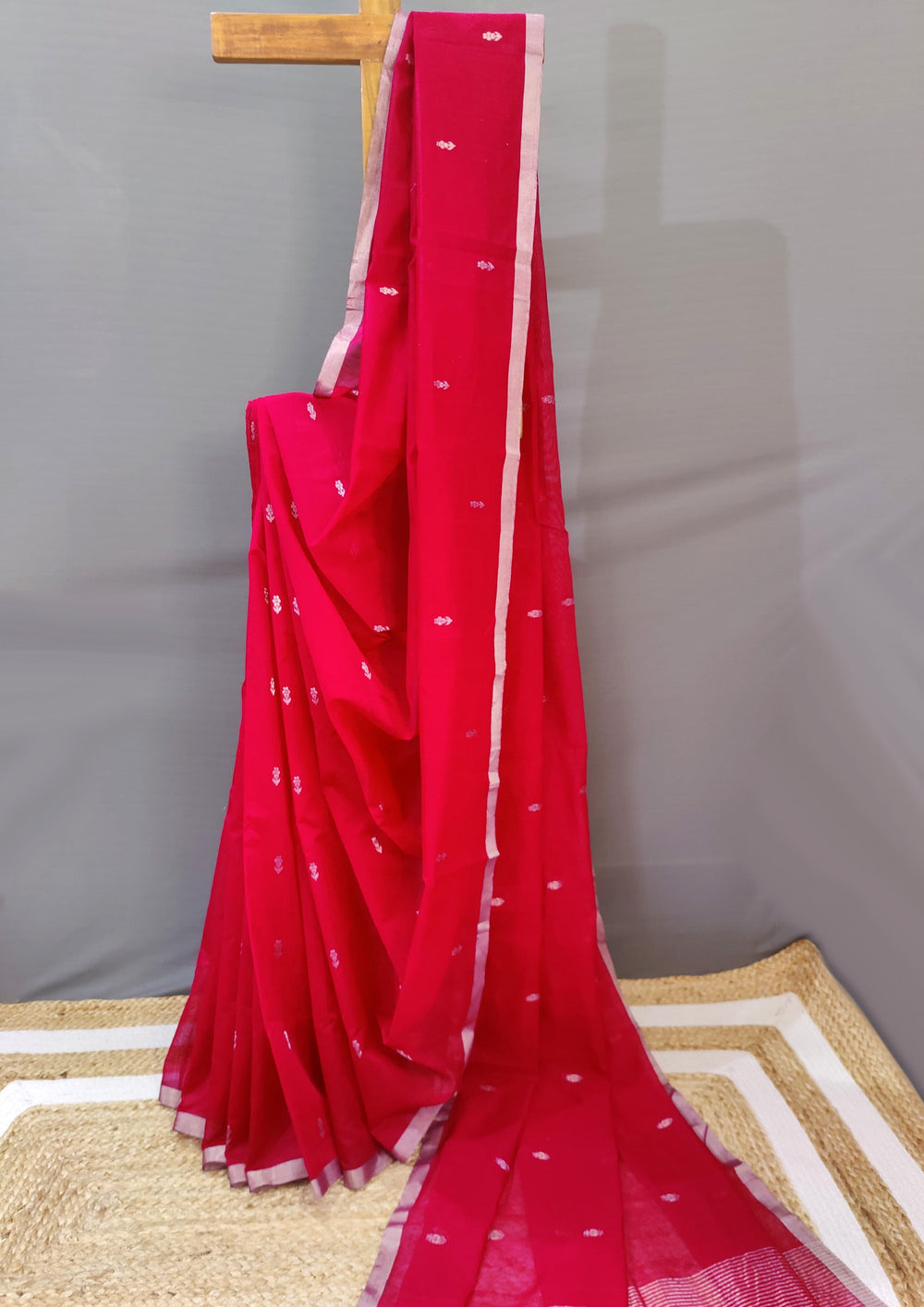 Chanderi Silk saree Phool Buti - Red - Wefta