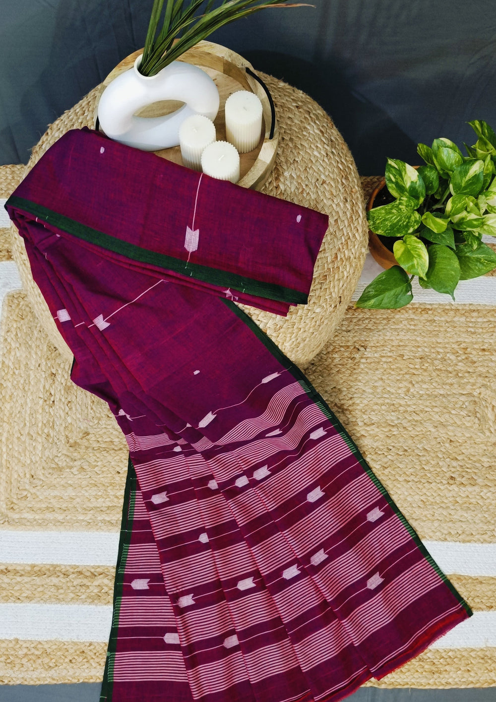 Cotton Jamdani Arrow Buti Saree- Magenta - Wefta