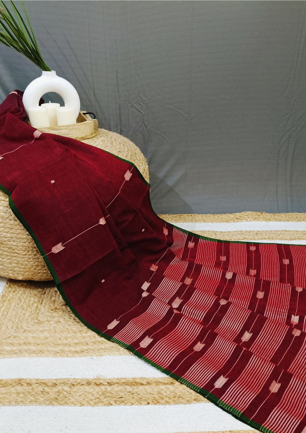 Cotton Jamdani Arrow Buti Saree- Maroon - Wefta