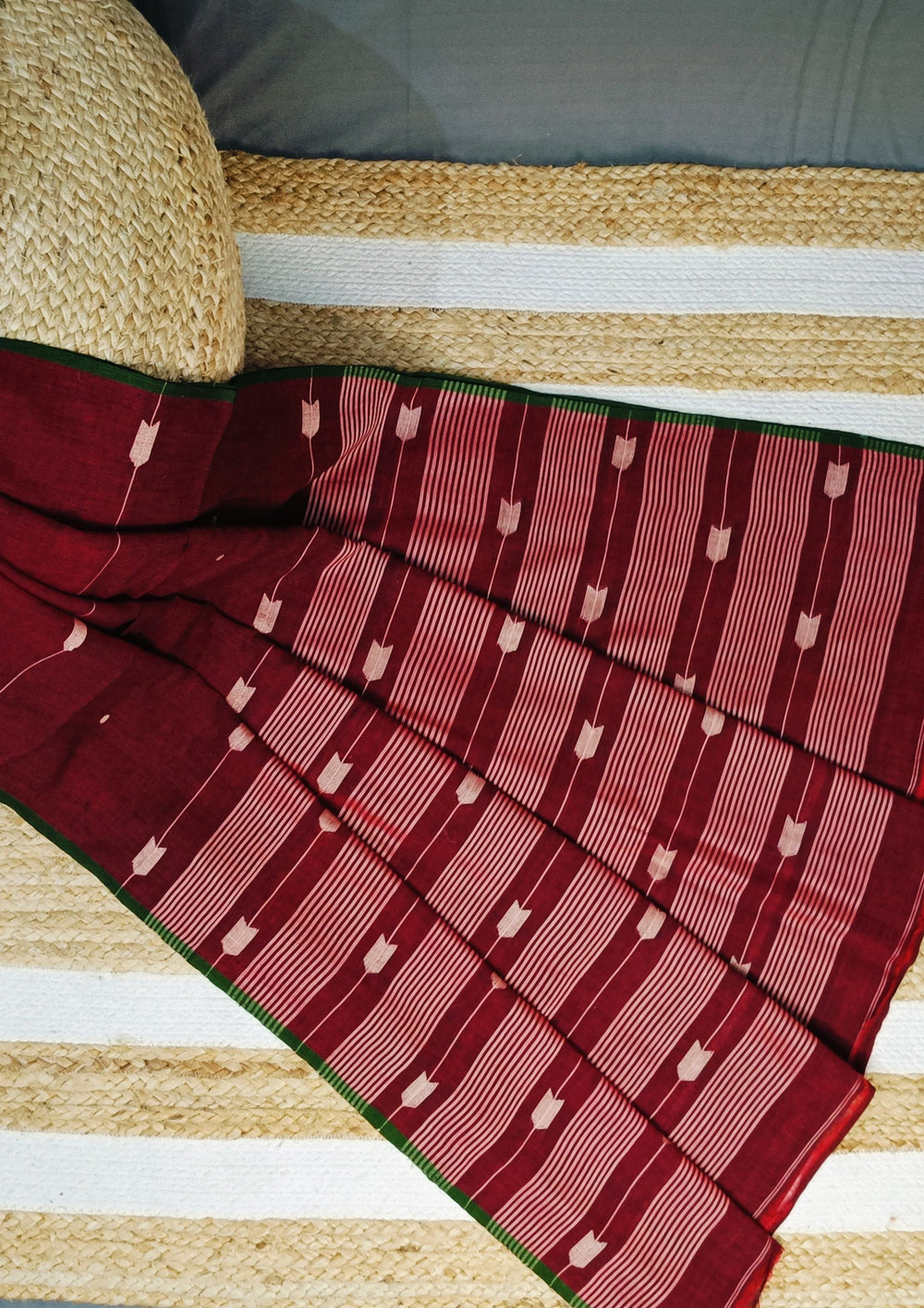 Cotton Jamdani Arrow Buti Saree- Maroon - Wefta