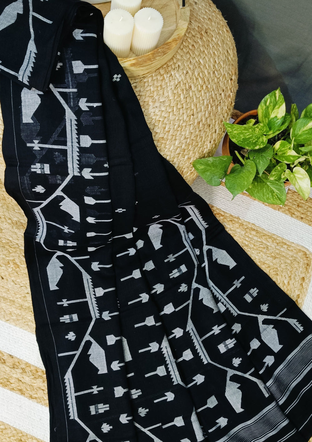 Cotton Jamdani Chir Buti Saree- Black - Wefta