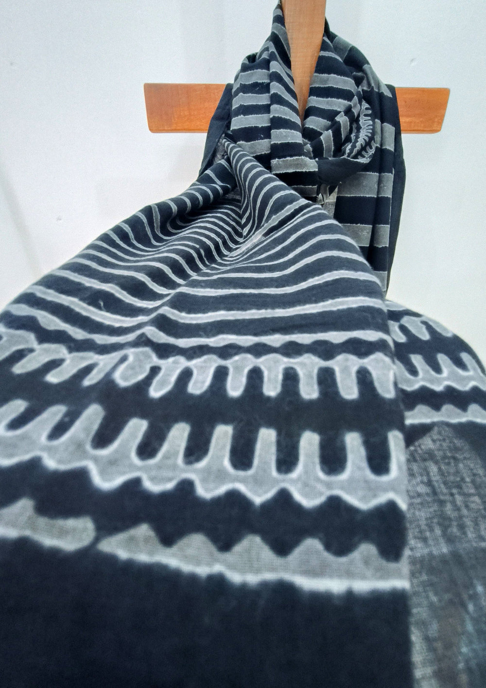Handblock Printed Dabu (mud resist) Cotton Stole - 05 Siyahi - Wefta