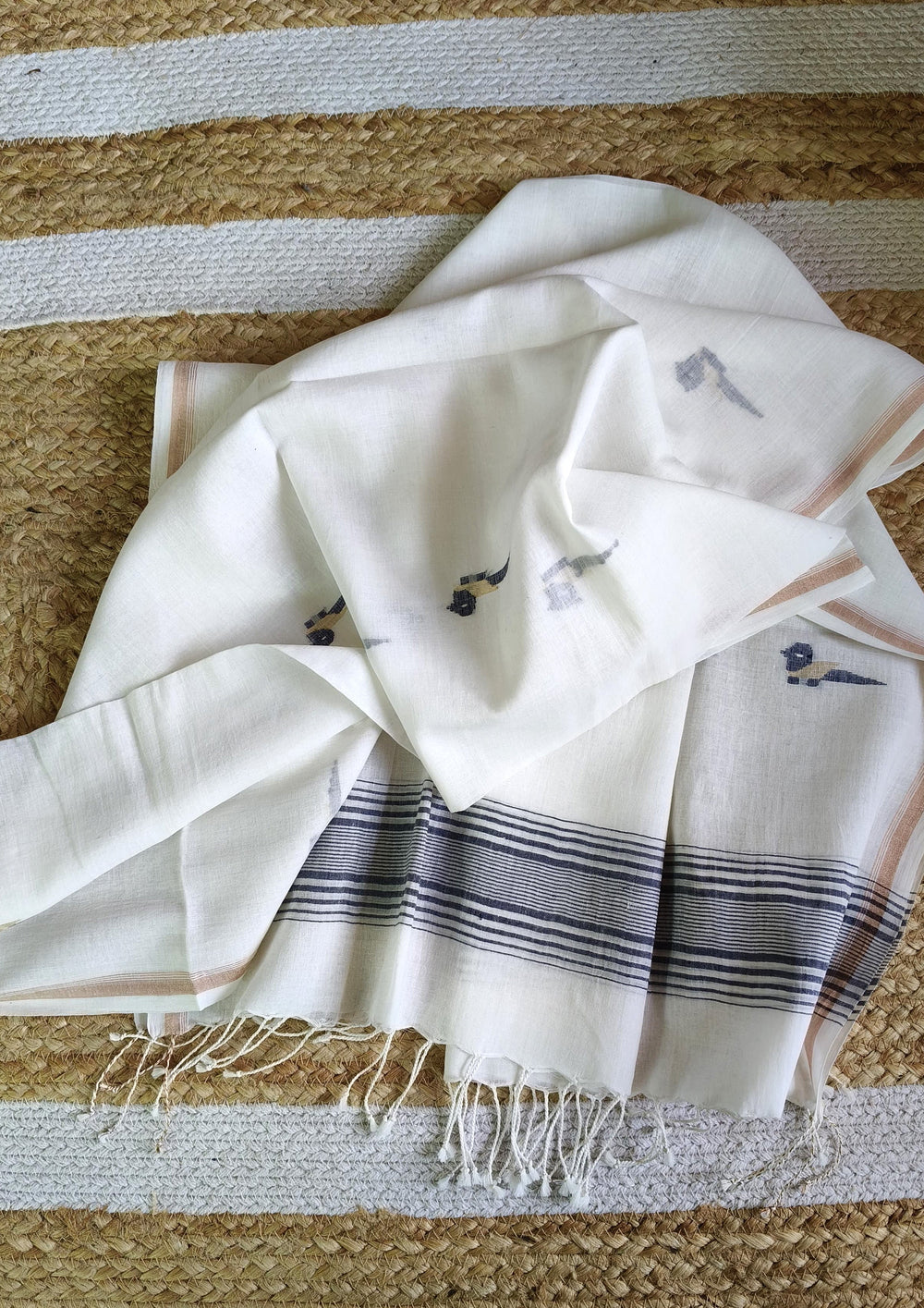 Jamdani Stole- Chidiya- White w3 - Wefta