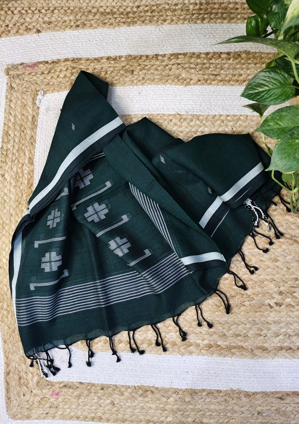 Jamdani Stole - Dark Green 2 - Wefta