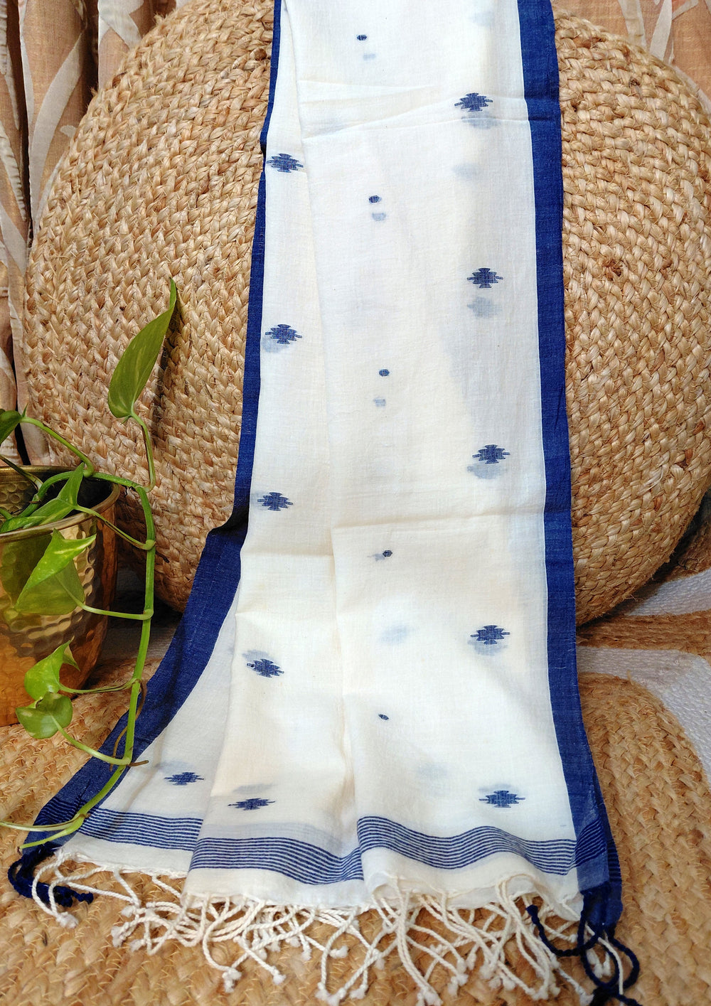 Jamdani Stole - White HJ33 - Wefta