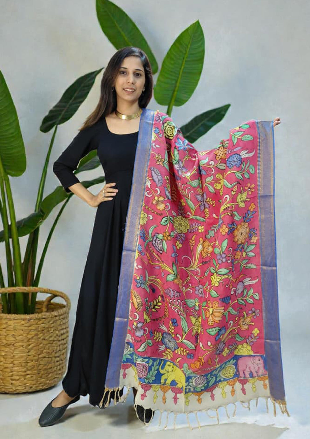 Kalamkari Handpainted Dupatta - Red K16 - Wefta