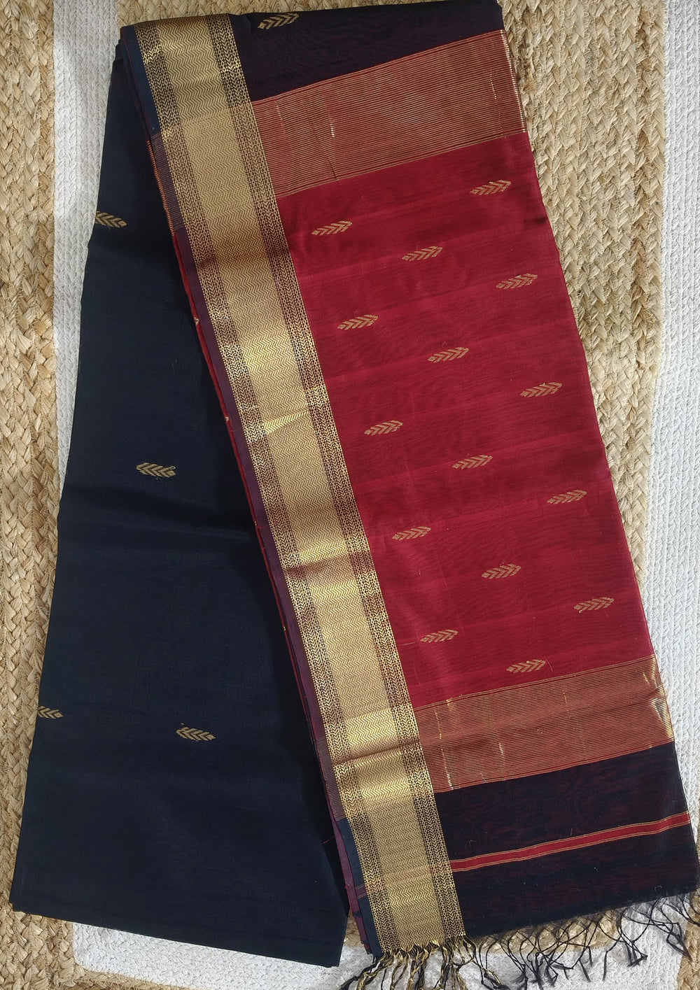 Maheshwari Saree - M6 Black - Wefta