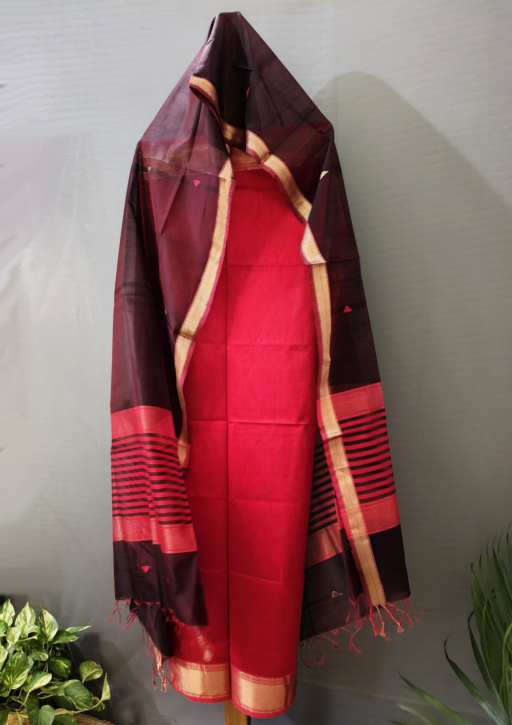 Maheshwari Silk Suit Set - Buti Red - Wefta