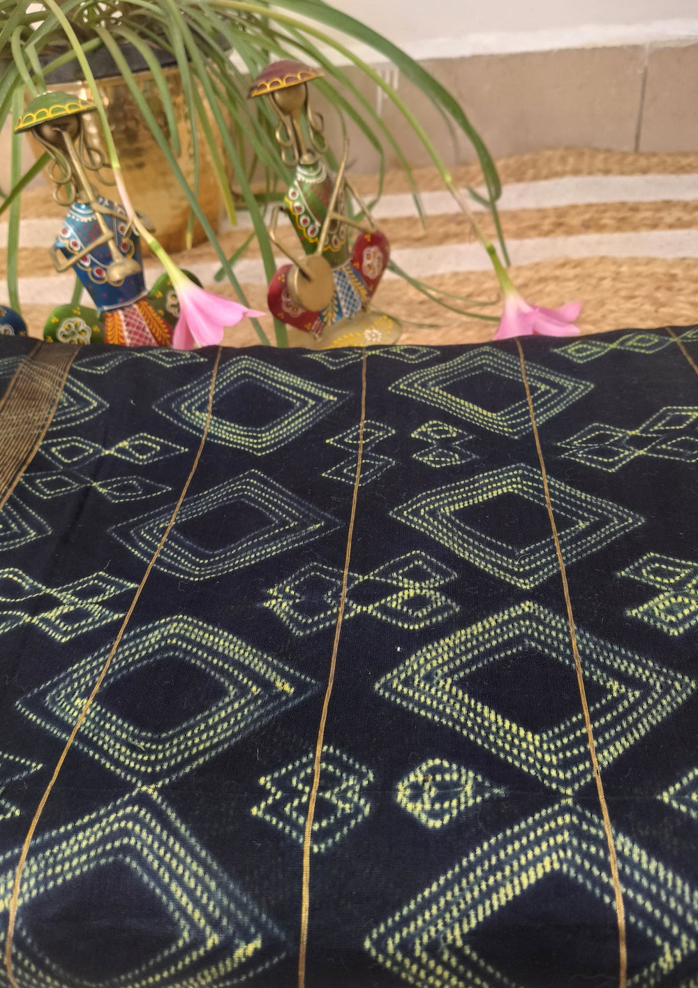Shibori Maheshwari Saree S9 - Black/ Green - Wefta